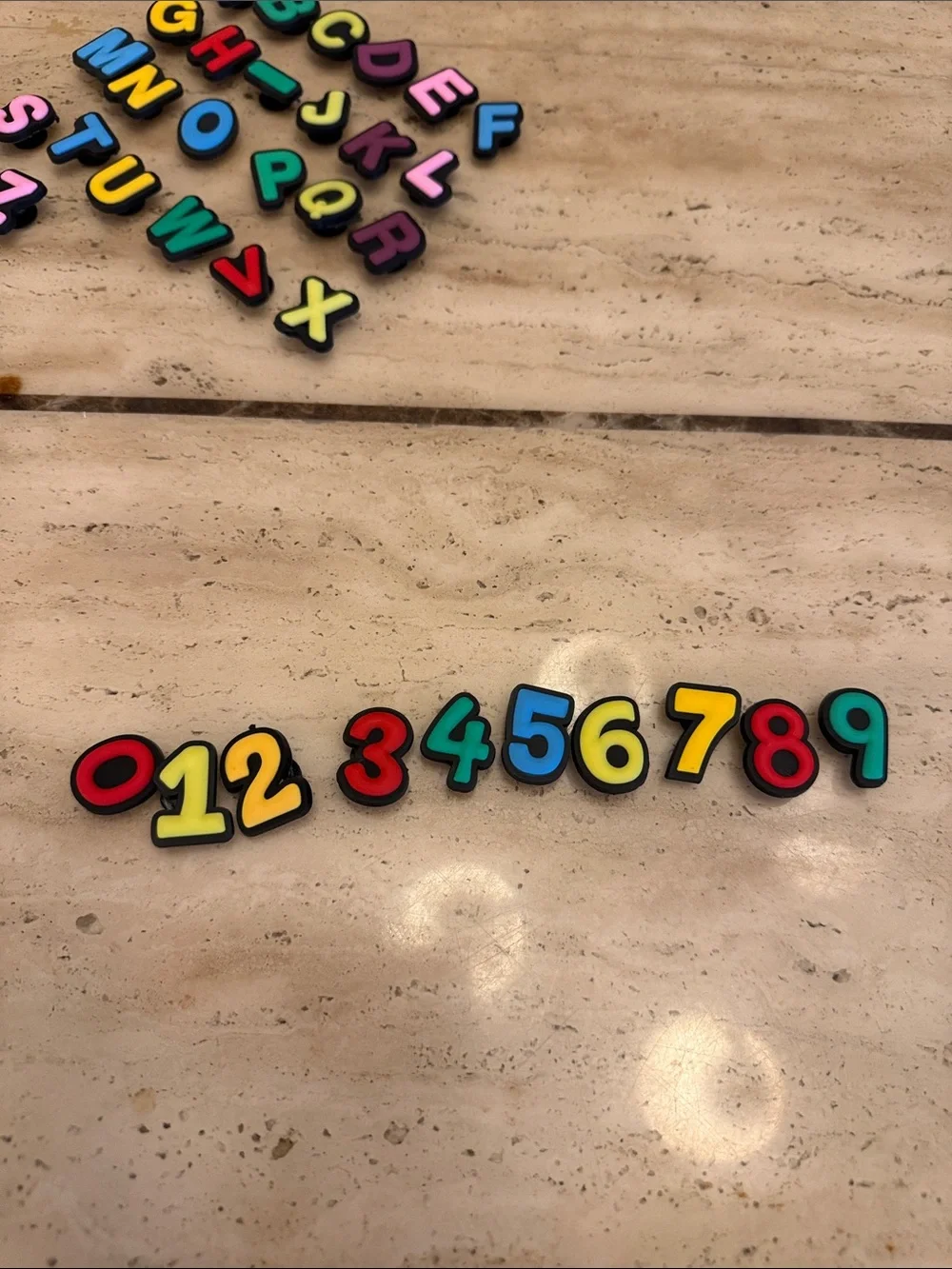 100 crocs charms